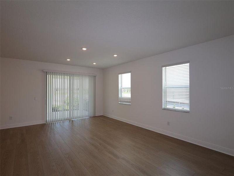 Spacious, unfurnished interior of a new home in SeaFlower, Bradenton (Image 6). Spacious, unfurnished interior of a new home in SeaFlower, Bradenton (Image 6).