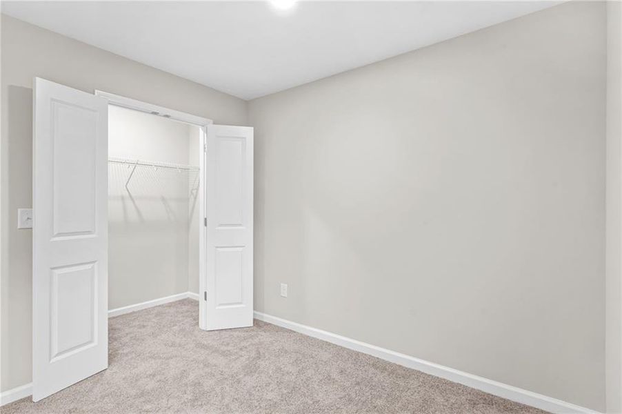 Spacious, unfurnished interior of a new home in , Stockbridge (Image 21).