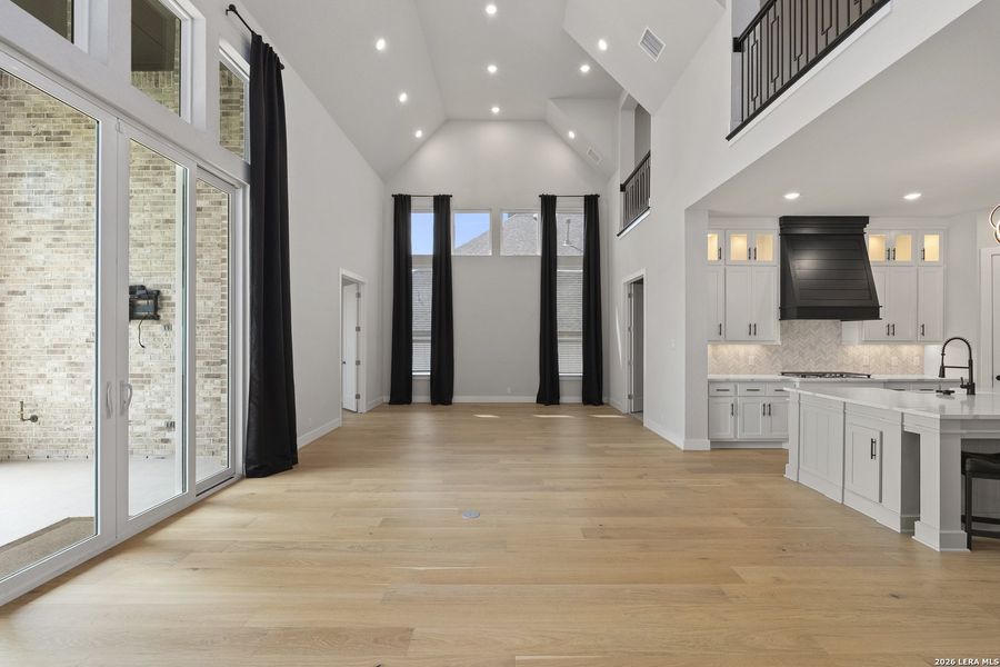 Spacious, unfurnished interior of a new home in Ventana, Bulverde (Image 44). Spacious, unfurnished interior of a new home in Ventana, Bulverde (Image 44).