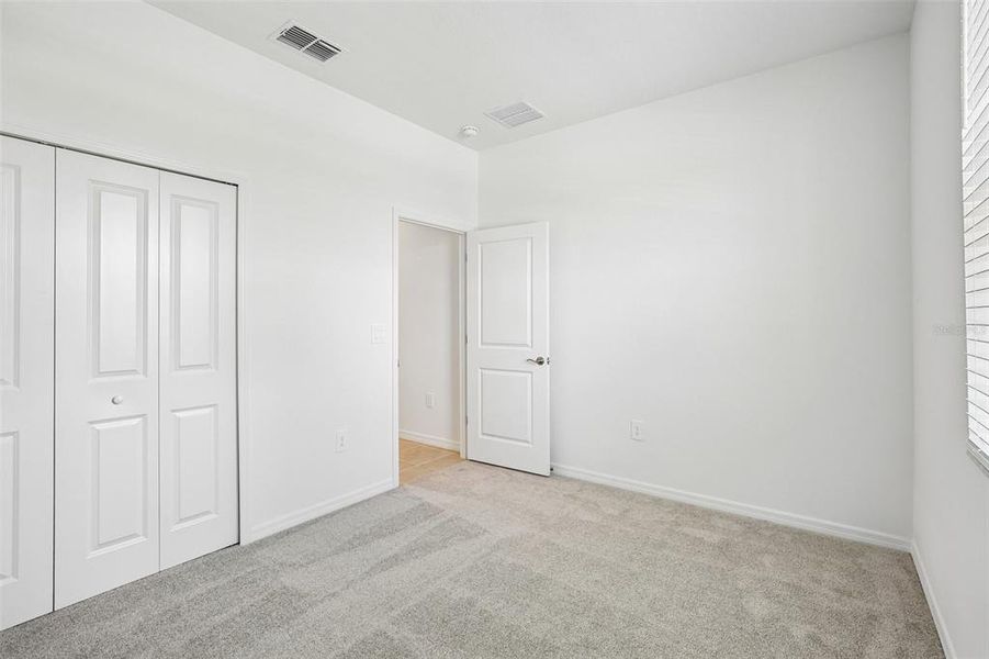 Spacious, unfurnished interior of a new home in Southpointe, Palmetto (Image 20).