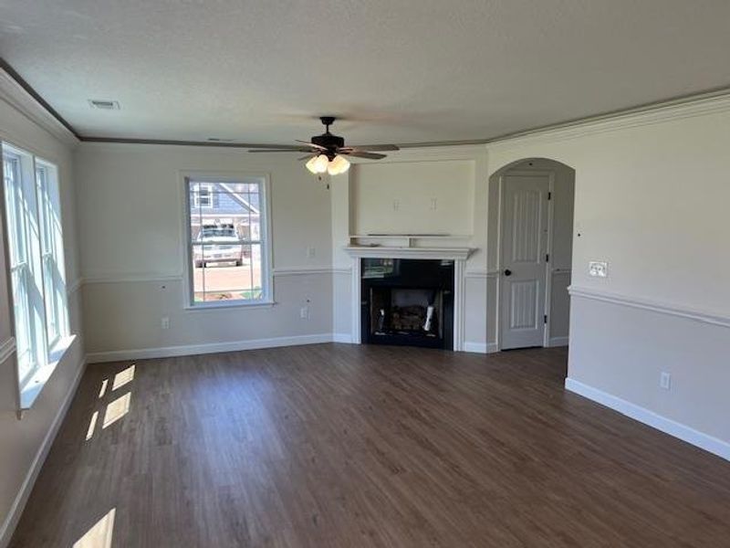 Spacious, unfurnished interior of a new home in Cleveland Meadows, Spartanburg (Image 10).