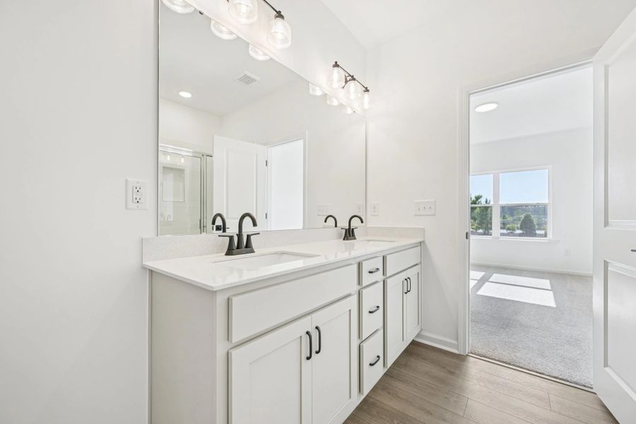 Representative images and renderings are for illustrative purposes. Actual structural options and design finishes of home may vary. Representative images and renderings are for illustrative purposes. Actual structural options and design finishes of home may vary.
