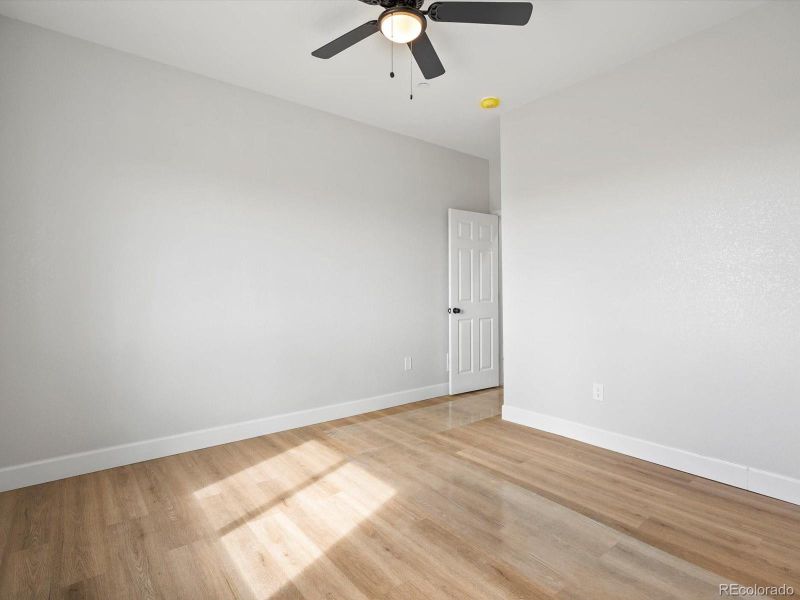 Spacious, unfurnished interior of a new home in , Strasburg (Image 20).
