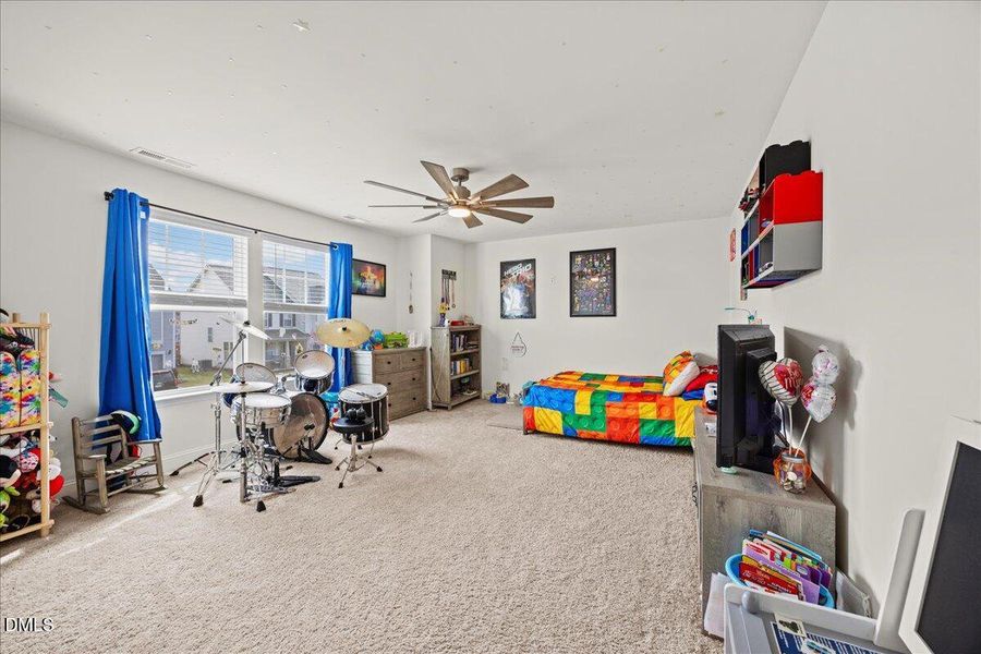 23-2A1A0183 23-2A1A0183