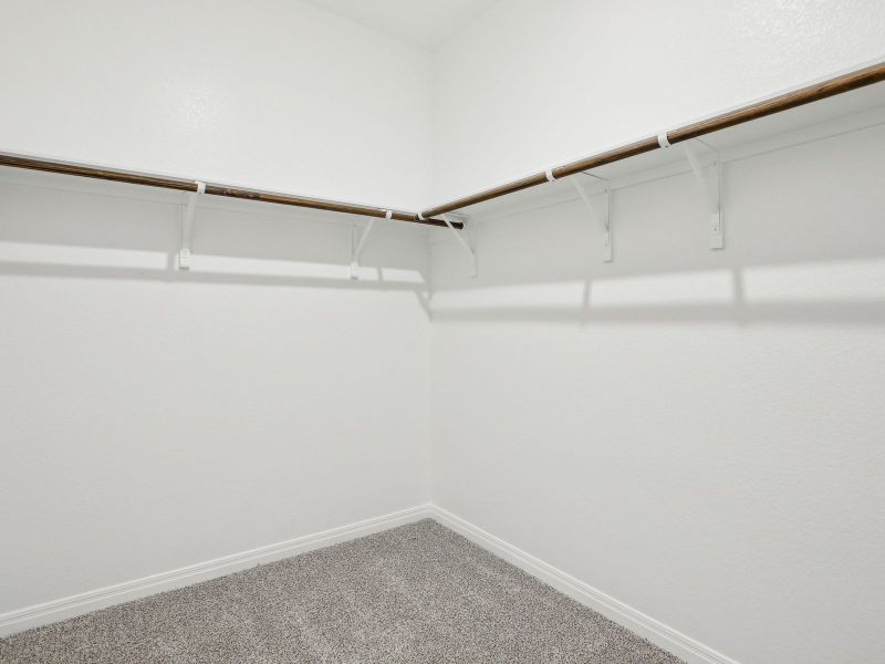 Spacious, unfurnished interior of a new home in Turner's Crossing - Reserve Collection, Buda (Image 10).