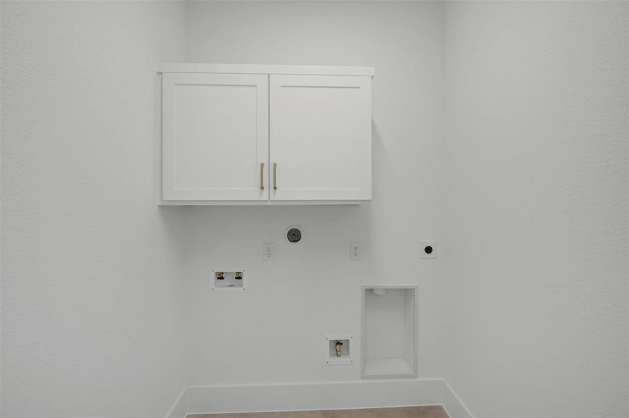 Spacious, unfurnished interior of a new home in Easthaven at Bridgeland Central - Horizon Collection, Cypress (Image 23).