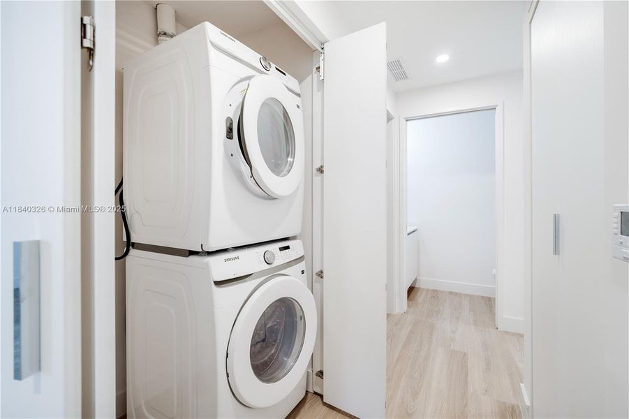 Furnished interior view inside a new home in Aria Reserve, Miami (Image 7). Furnished interior view inside a new home in Aria Reserve, Miami (Image 7).