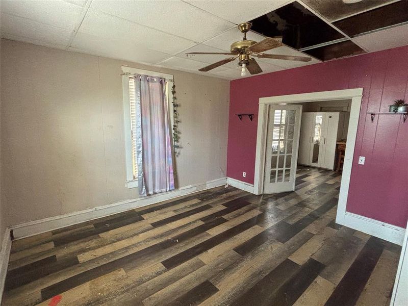 Spacious, unfurnished interior of a new home in , Cleburne (Image 13).