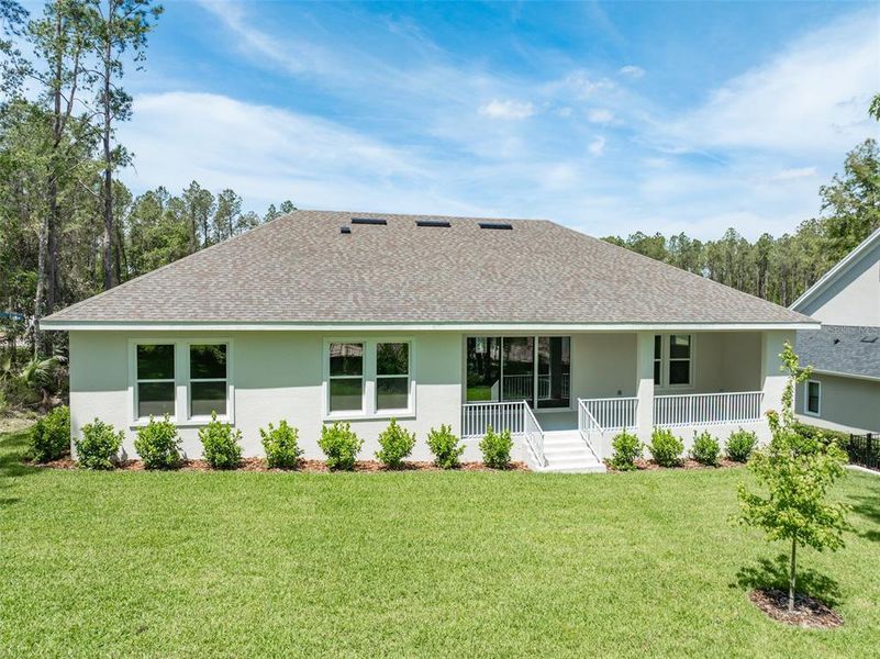 Exterior details and patio area of a home in Southern Hills Plantation, Brooksville (Image 21).