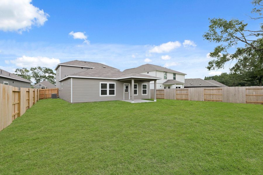 Exterior details and patio area of a home in Lakes at Crockett Martin, Conroe (Image 3). Exterior details and patio area of a home in Lakes at Crockett Martin, Conroe (Image 3).