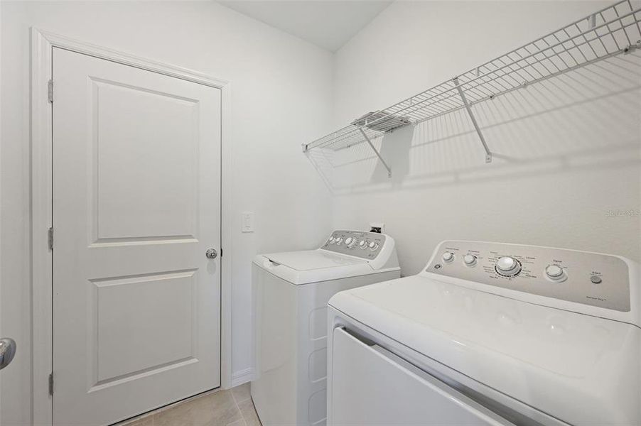 Close-up of interior finishes inside a home in Lennar at Turnleaf, Punta Gorda (Image 6).