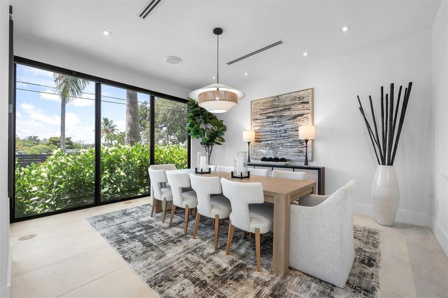 Furnished interior view inside a new home in , Fort Lauderdale (Image 58).