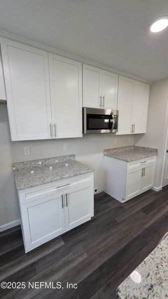 Furnished interior view inside a new home in , Jacksonville (Image 6).