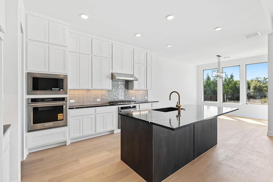 Deerfield II E Kitchen