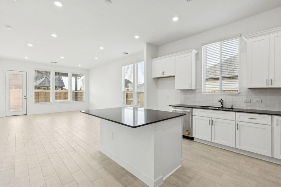 Furnished interior view inside a new home in Windcress, Baytown (Image 13).