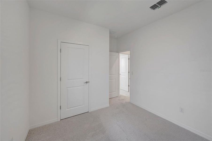 Spacious, unfurnished interior of a new home in , Apollo Beach (Image 17).