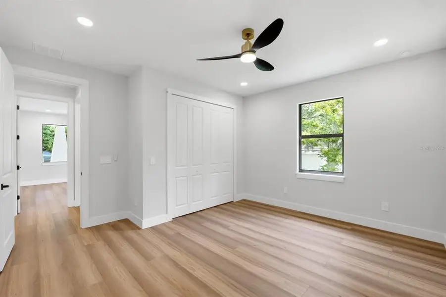 Spacious, unfurnished interior of a new home in , Brooksville (Image 18).