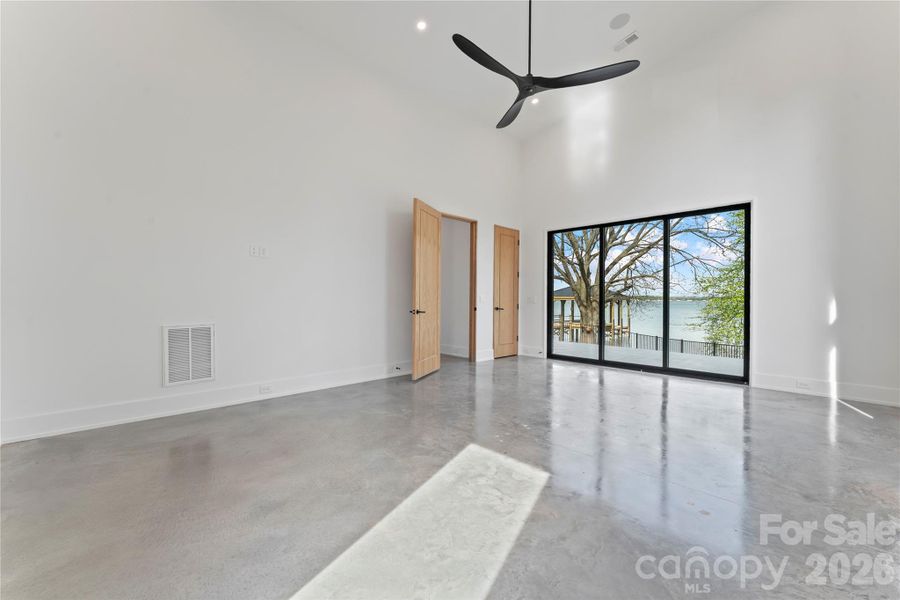 Spacious, unfurnished interior of a new home in , Cornelius (Image 30).
