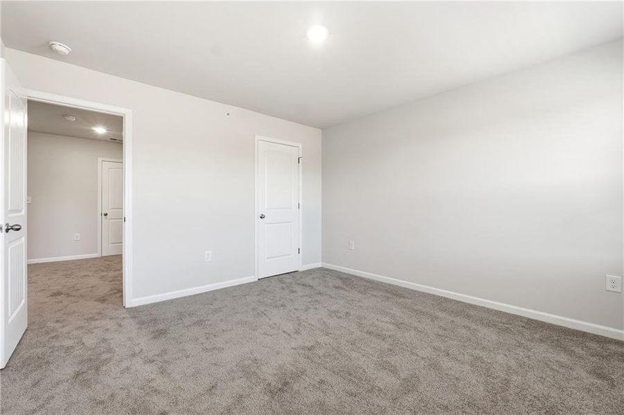 Spacious, unfurnished interior of a new home in Carolina, Palmetto (Image 29). Spacious, unfurnished interior of a new home in Carolina, Palmetto (Image 29).