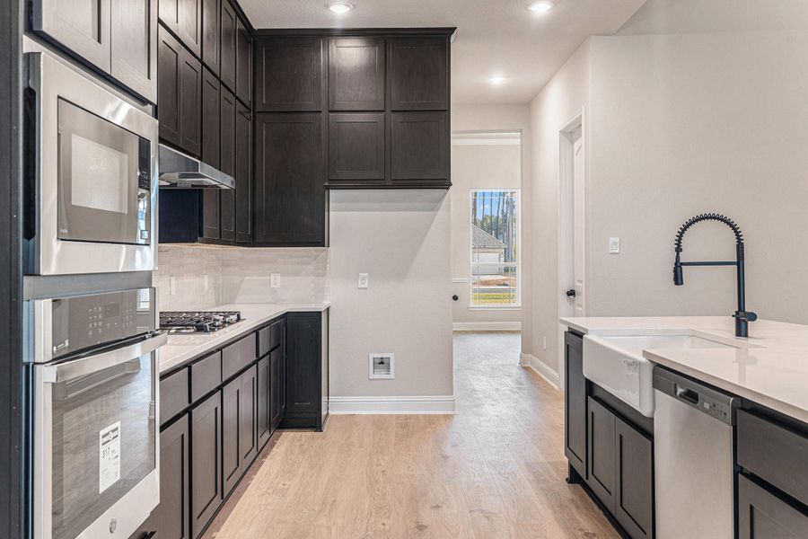 Furnished interior view inside a new home in Deer Pines, Conroe (Image 4). Furnished interior view inside a new home in Deer Pines, Conroe (Image 4).