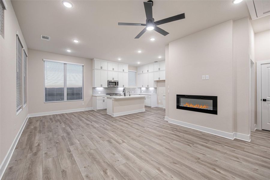 REPRESENTATIVE OF FLOOR PLANS ONLY
