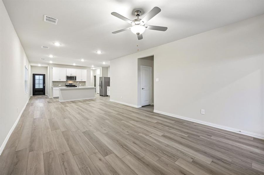 Spacious, unfurnished interior of a new home in Parks at Foster Crossing - Spring Series, Anna (Image 30).