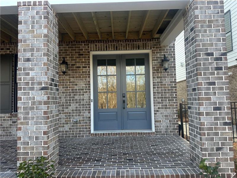 Exterior details and patio area of a home in Waterside Single Family, Peachtree Corners (Image 4).