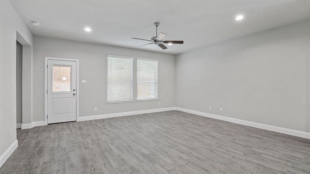 Spacious, unfurnished interior of a new home in Eagle Creek, Denton (Image 31). Spacious, unfurnished interior of a new home in Eagle Creek, Denton (Image 31).