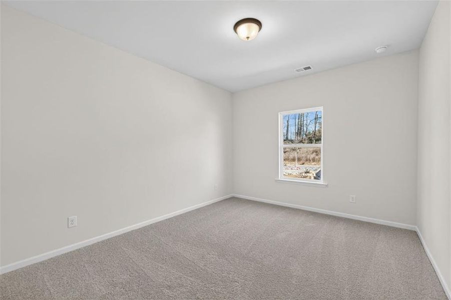 Spacious, unfurnished interior of a new home in Sanders Park, Austell (Image 17).