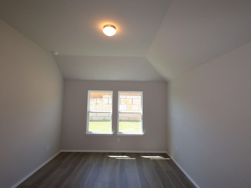 Spacious, unfurnished interior of a new home in Cascades at Onion Creek, Austin (Image 11).