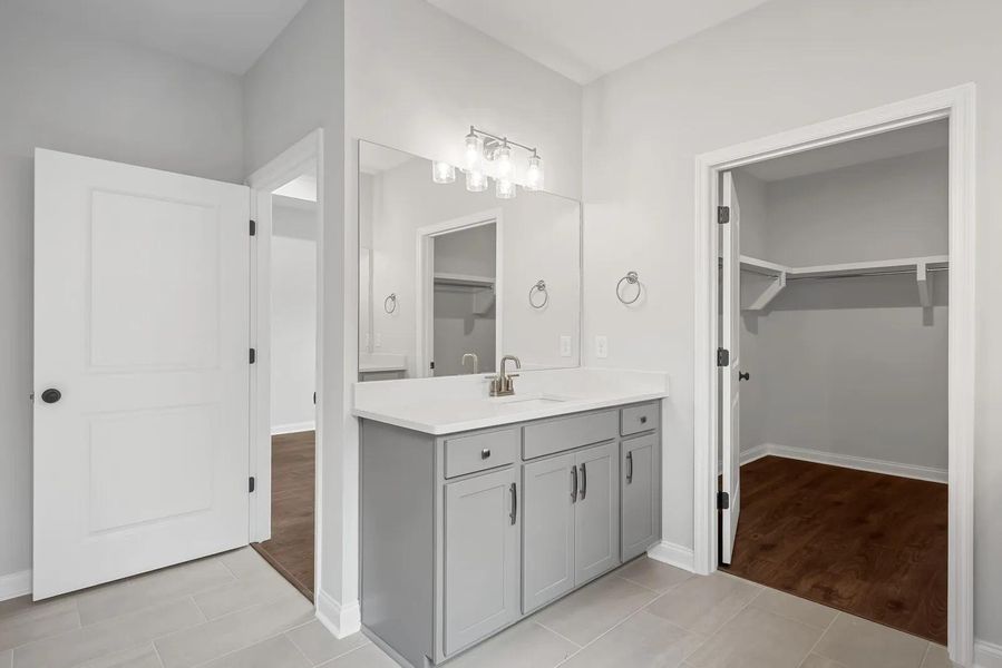 The Wellsley B Primary Suite Bathroom