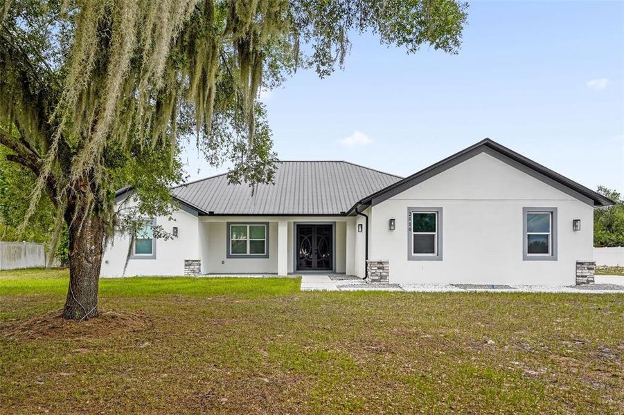 Exterior details and patio area of a home in , Lake Wales (Image 27). Exterior details and patio area of a home in , Lake Wales (Image 27).
