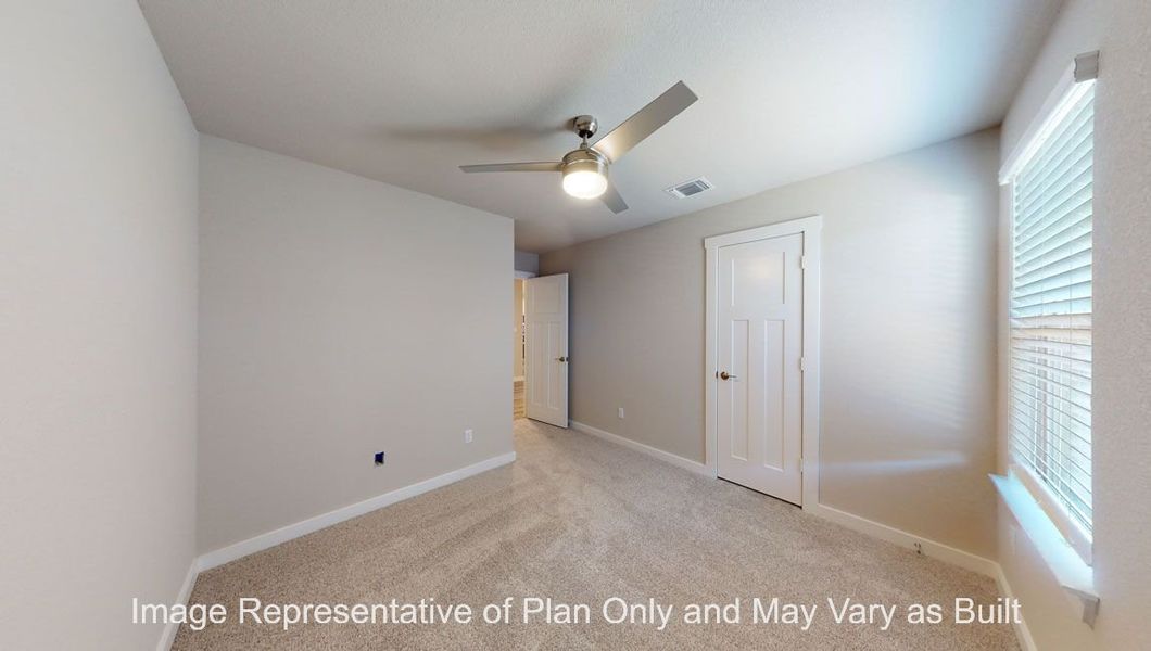 Representative unfurnished interior of a home built from the Harris by D.R. Horton in Yowell Ranch, Killeen (Image 25).