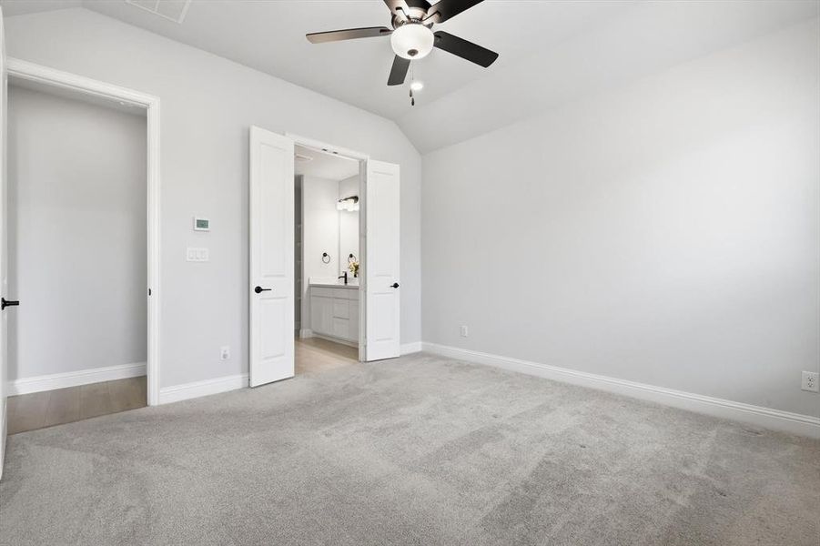 Spacious, unfurnished interior of a new home in Harvest, Argyle (Image 27).