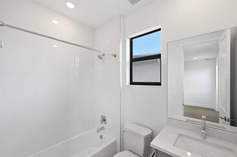 versailles_bath2_f2[1]