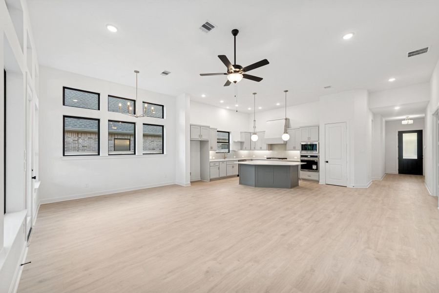 Spacious, unfurnished interior of a new home in Kresston, Magnolia (Image 20).