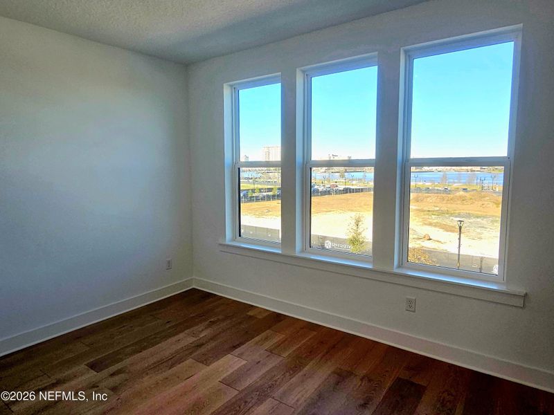 Spacious, unfurnished interior of a new home in , Jacksonville (Image 14).