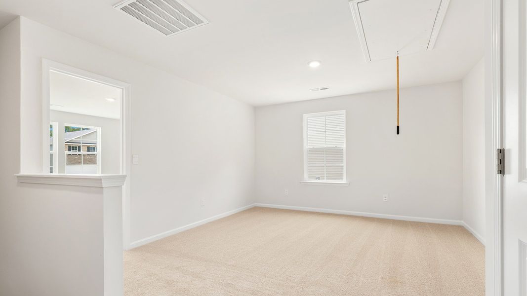 Spacious, unfurnished interior of a new home in Greystone North, Stoneville (Image 20).