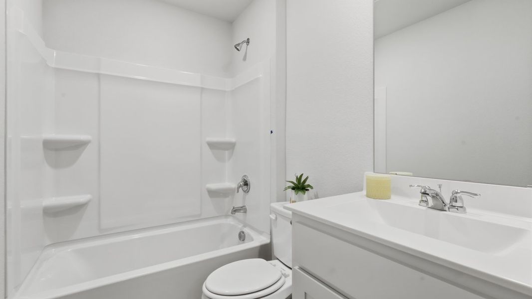 Image 21 representing the Plan by D.R. Horton in Eagle Creek, Denton, TX. Image 21 representing the Plan by D.R. Horton in Eagle Creek, Denton, TX.