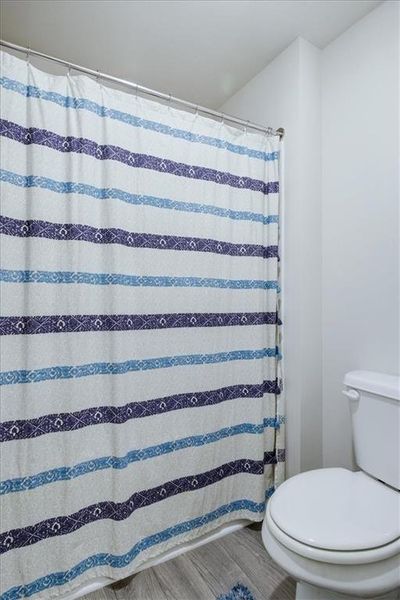 Furnished interior view inside a new home in Tell River, Atlanta (Image 35). Furnished interior view inside a new home in Tell River, Atlanta (Image 35).