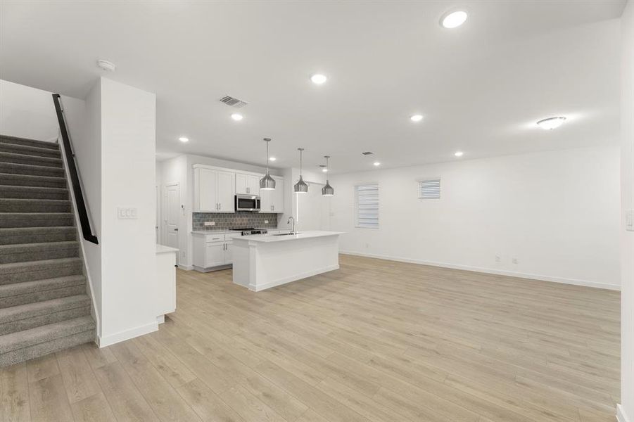 12. 2537 Lost Maples - Dining (3)