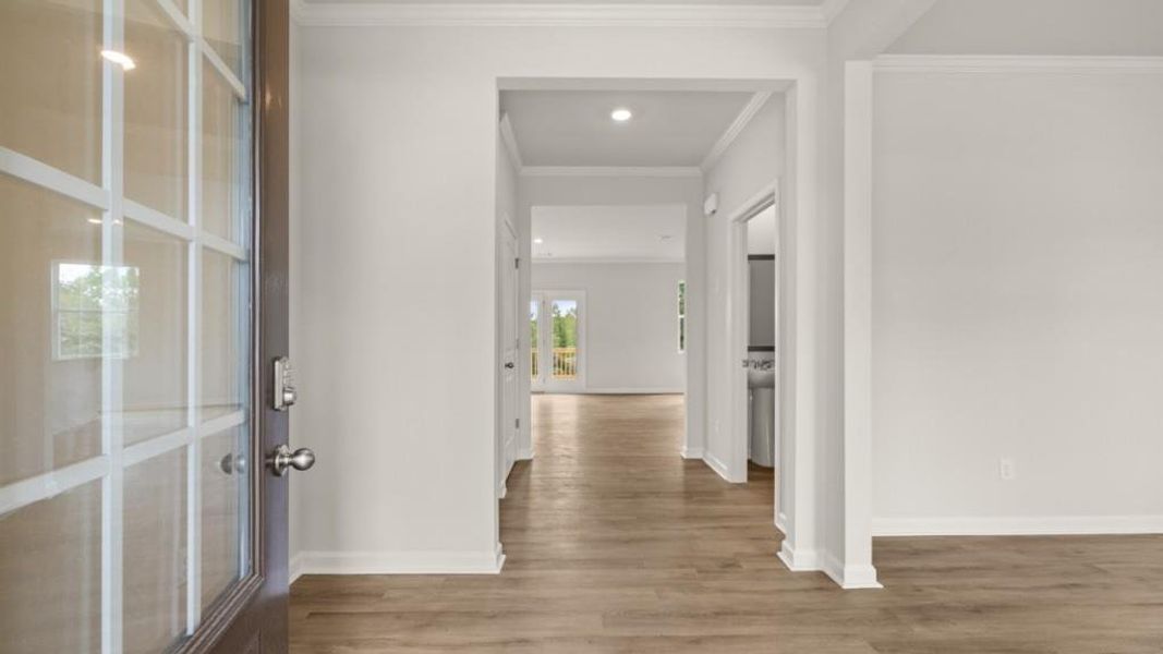 Spacious, unfurnished interior of a new home in Sheffield Highlands, Dallas (Image 11).