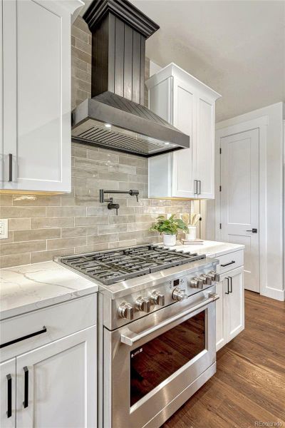 Close-up of interior finishes inside a home in , Colorado Springs (Image 19).