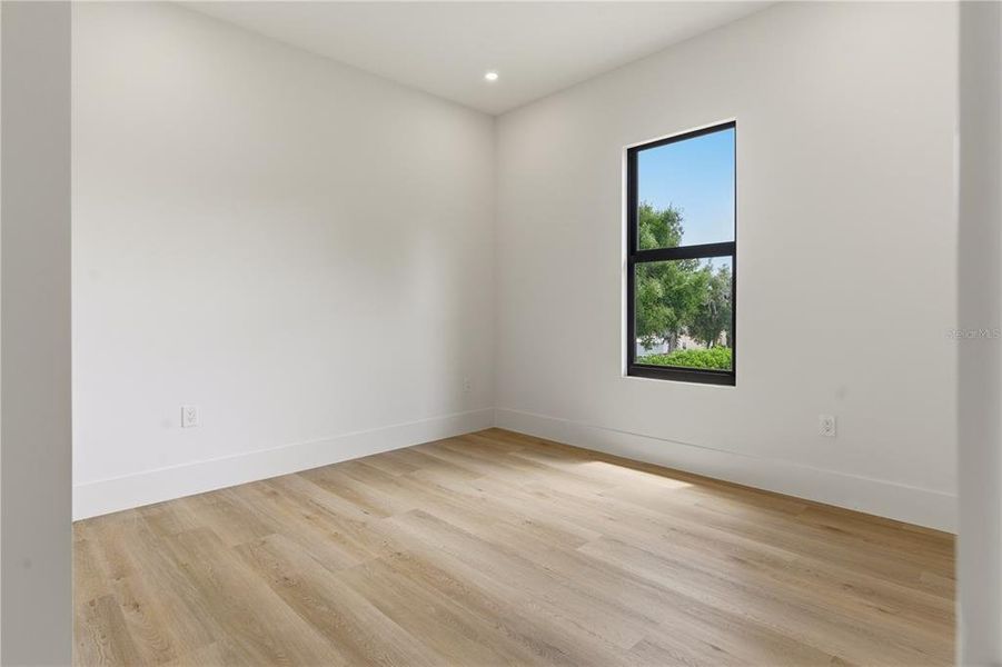 Spacious, unfurnished interior of a new home in , Clermont (Image 46). Spacious, unfurnished interior of a new home in , Clermont (Image 46).