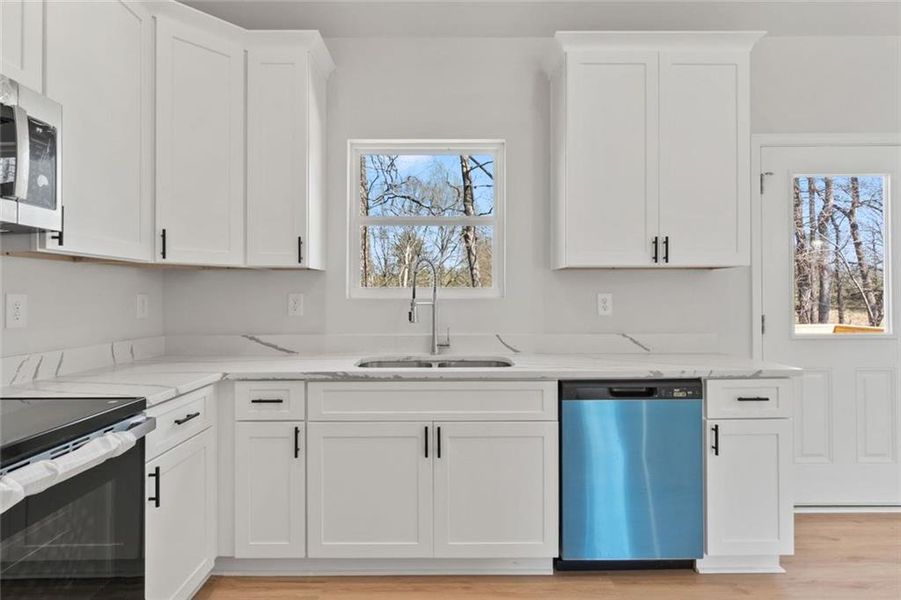 Furnished interior view inside a new home in , Alto (Image 9).