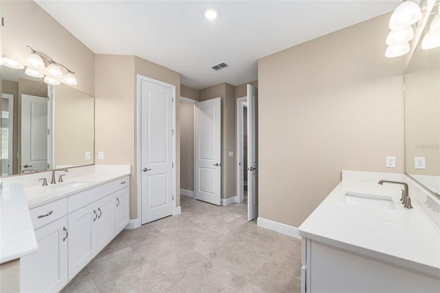 Furnished interior view inside a new home in , Ocala (Image 15).