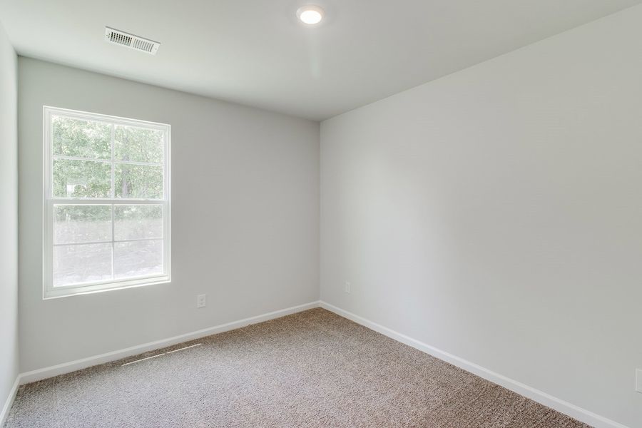 Spacious, unfurnished interior of a new home in Haynes Park, Columbia (Image 25).