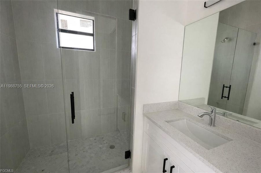 Image 21 of a home in .