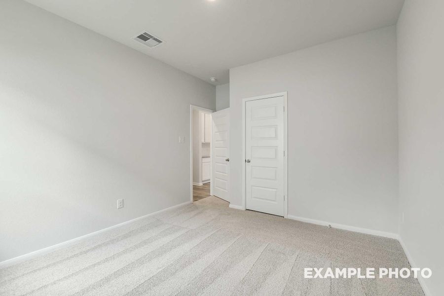 Spacious, unfurnished interior of a new home in , Houston (Image 14).