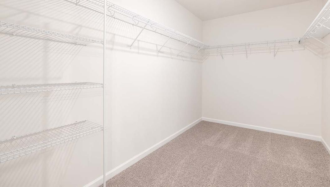 Spacious, unfurnished interior of a new home in Falls Cove, Troutman (Image 18).